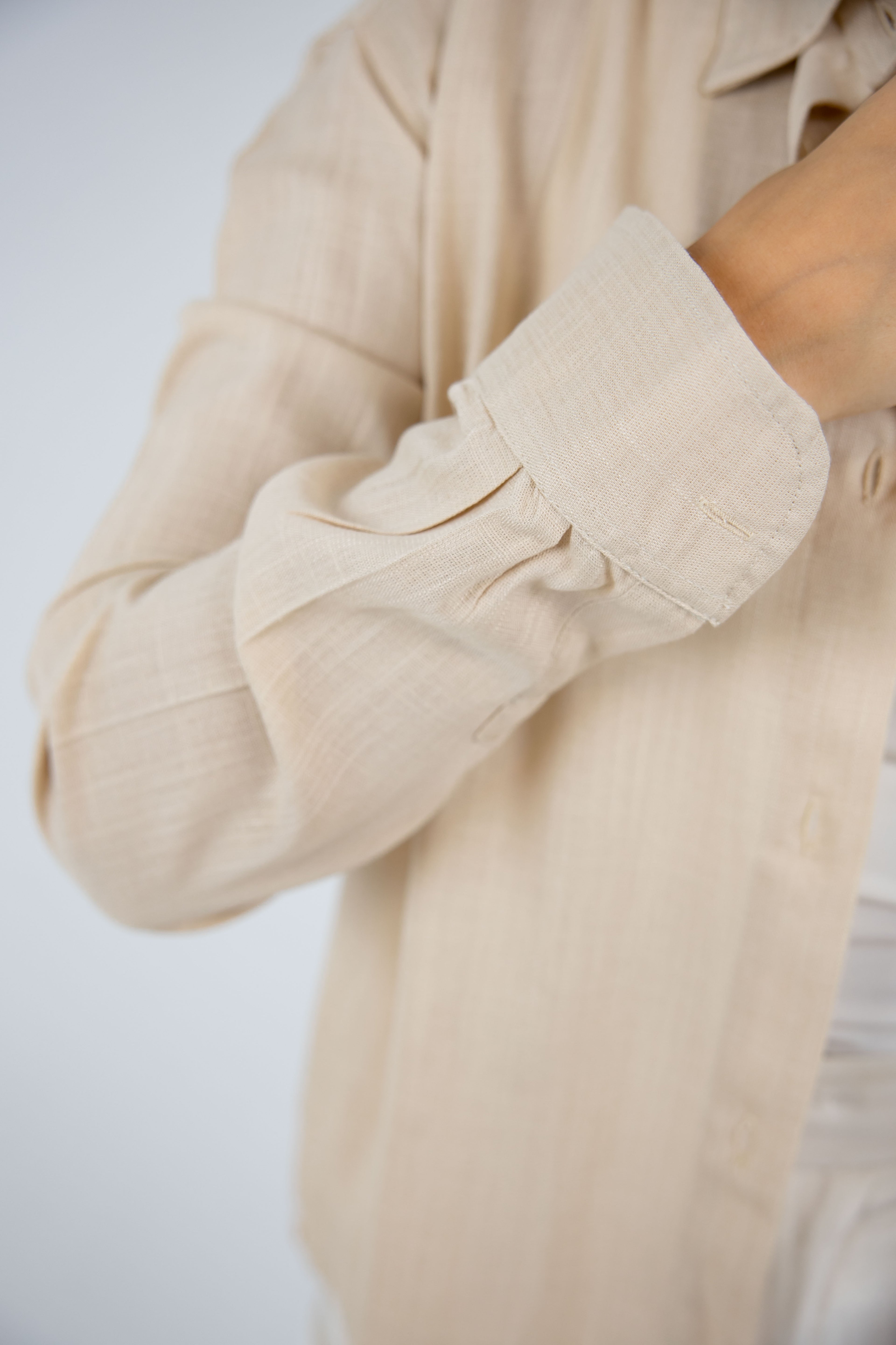 Women's linen shirt